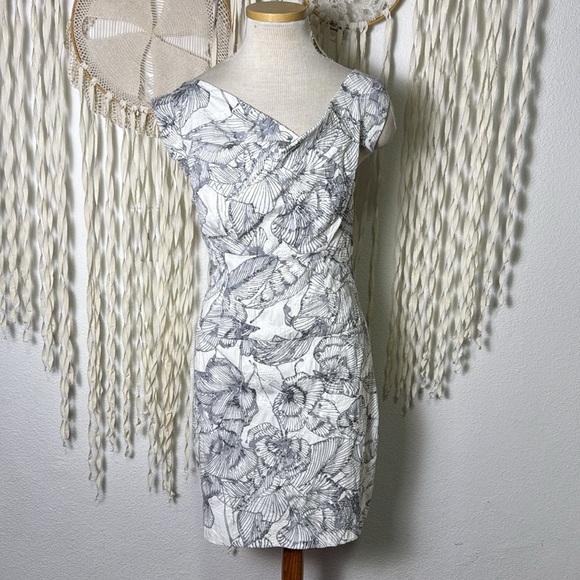 Black Halo Signature Jackie O Sheath Dress in Gray and White Size 8 - Picture 1 of 9